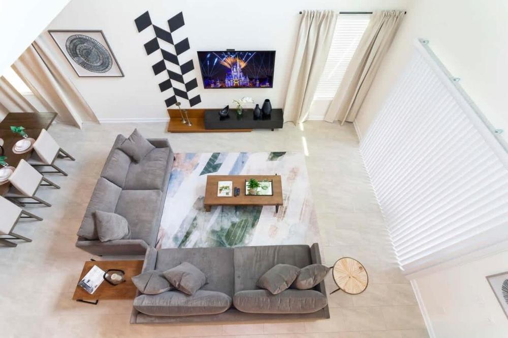Gorgeous 5BDR Family with Pool at Storey Lake 2767 O
